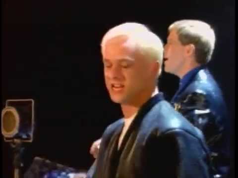 Текст песни Jimmy Somerville - Hit That Perfect Beat
