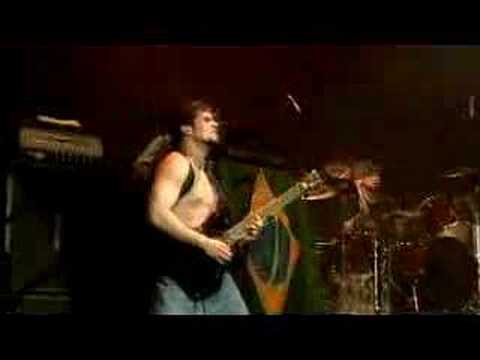 Текст песни Soulfly - Roots Bloody Roots