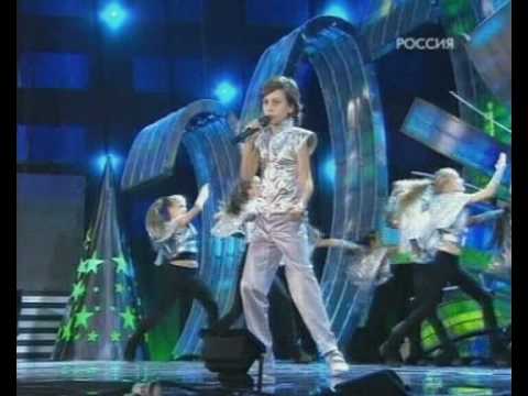 Текст песни  - So this is your life, you can live it. And if you feel love, just go out and give it. Whenever you know you gotta go deep inside your soul. From Zero To Hero.