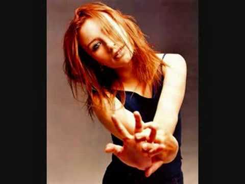 Текст песни TORI AMOS - Love Song The Cure cover