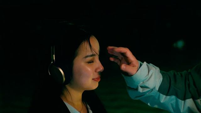 Текст песни Ахра - Карие глаза