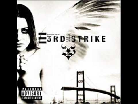 Текст песни 3rd Strike - Lisa