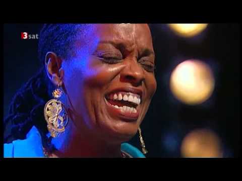 Текст песни Dianne Reeves - Reflections