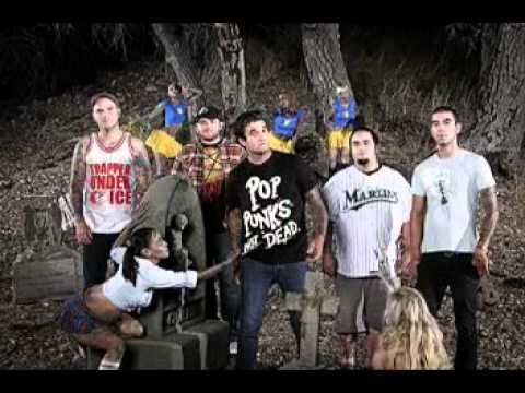Текст песни A New Found Glory - Over The Head, Below The Knees