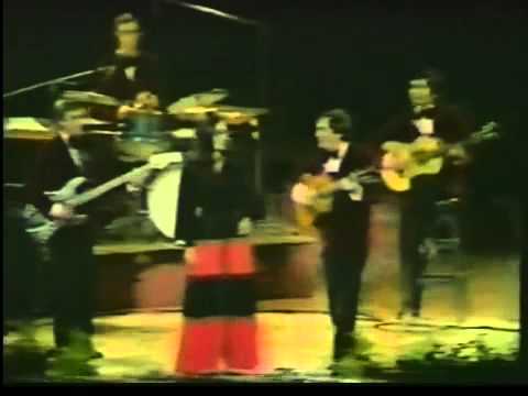 Текст песни Nana Mouskouri - Voici Le Mois De Mai