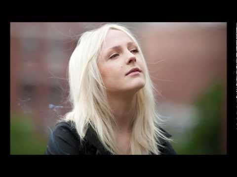 Текст песни Laura Marling - Flicker And Fail