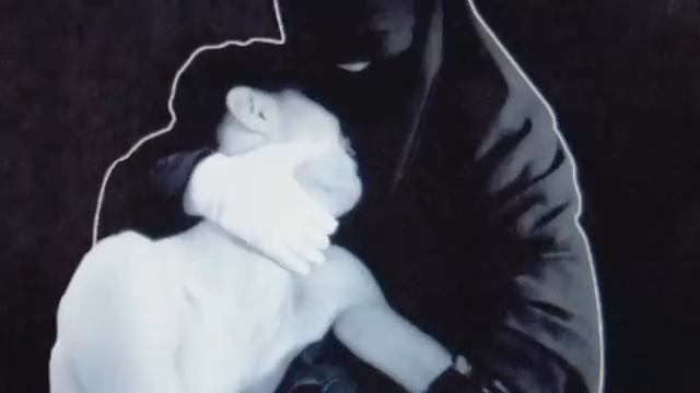 Текст песни  - Kerosene