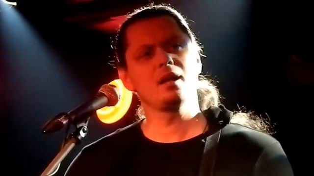 Текст песни  - Мы вышли покурить на 17 лет