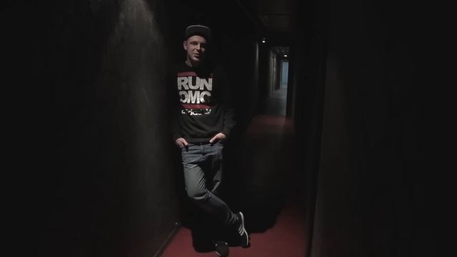 Текст песни  - Против системы