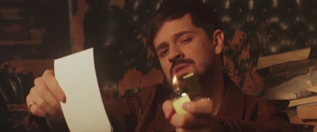 Текст песни  - Как тебе живется