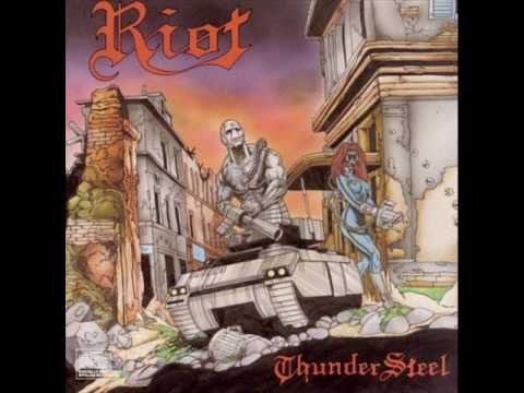 Текст песни Riot - Run For Your Life