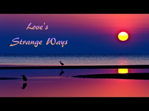 Текст песни Rea Chris - Loves Strange Ways