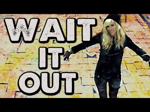 Текст песни  - Wait It Out