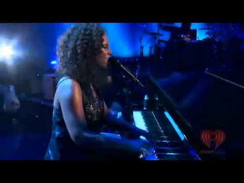 Текст песни Alicia Keys - A Place Of My Own