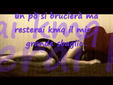 Текст песни Gemelli Diversi - Stai Lontana Da Me