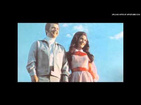 Текст песни Conway Twitty - Dont Tell Me Youre Sorry