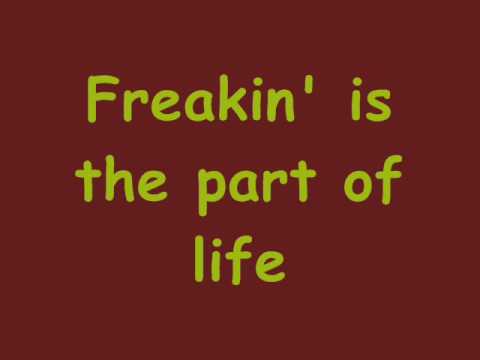 Текст песни 2 Fabiola - Freak Out
