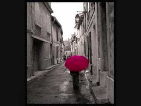 Текст песни  - Umbrella