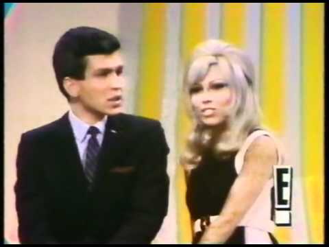 Текст песни Nancy Sinatra  Frank Sinatra - Somethin Stupid Repri