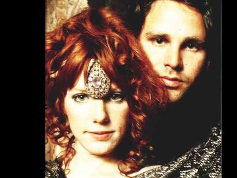 Текст песни  - Wizard Planet