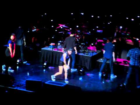 Текст песни Team StarKid - Boy Toy (Live)