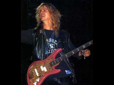 Текст песни Duff McKagan - Song For Beverly