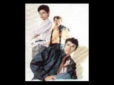 Текст песни  - I Fled