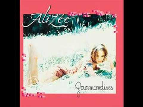 Текст песни Alizee - A Quoi Reve Une Jeune Fille