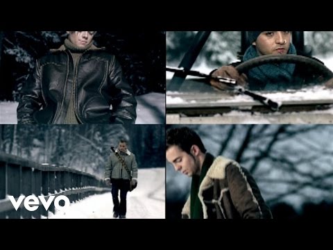 Текст песни A1 - Caught in The Middle