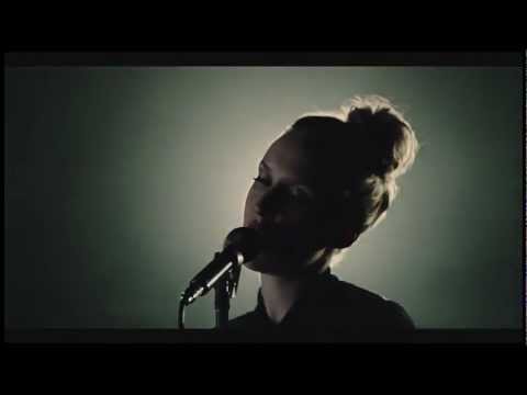 Текст песни Leslie Clio - Told You So