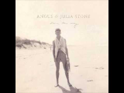 Текст песни Angus & Julia Stone - Walk It Off