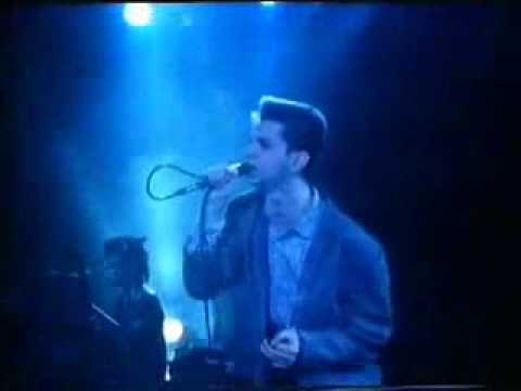 Текст песни Depeche Mode - Something To Do (Live & 88)